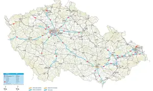 Mapa Czech z zaznaczonymi drogami płatnymi i bezpłatnymi. Planujesz przejazd przez Czechy? Ta mapa pomoże Ci wybrać najlepszą trasę.