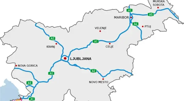 Mapa Słowenii z zaznaczonymi autostradami A1, A2, A3, A4, A5. Widoczne główne miasta: Lublana, Maribor, Celje, Kranj, Koper, Nova Gorica, Novo Mesto, Velenje, Ptuj, Murska Sobota.