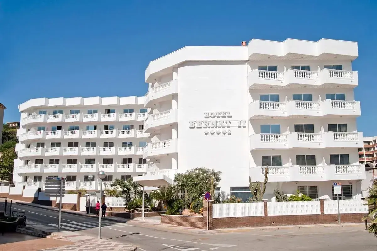 Hotel Bernatti. All inclusive plus co to znaczy? To beztroskie wakacje z pełnym wyżywieniem i napojami.