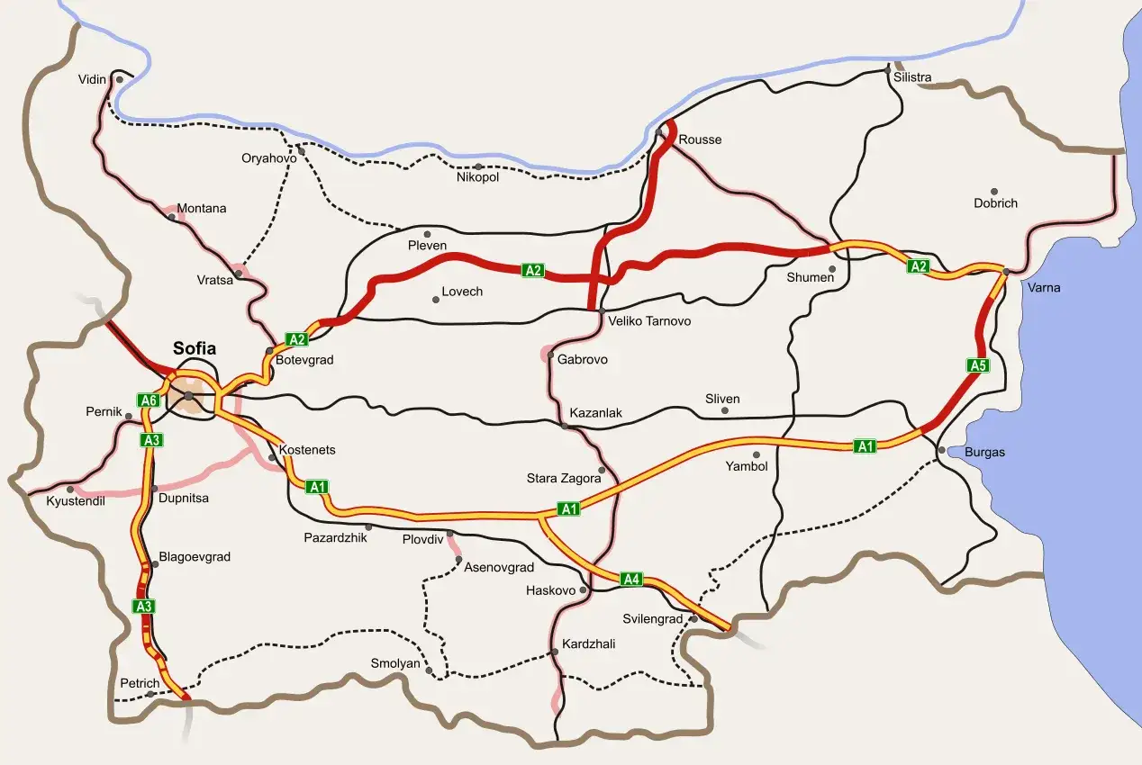 Mapa drogowa Bułgarii z zaznaczonymi autostradami A1, A2, A3, A4, A5, A6. Widoczne miasta: Sofia, Płowdiw, Warna, Burgas. Winieta Bułgaria.